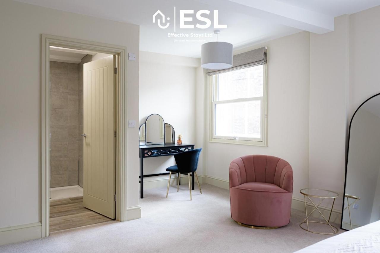 Most Central Luxury Grade 2 Listed Apartment Overlooking Shrewsbury Square - Free Parking Buitenkant foto